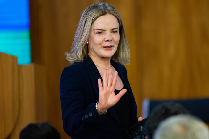 Gleisi Hoffmann, ministra das Relações Institucionais, questionou a decisão do governo norte-americano Foto: Wilton Júnior/Estadão