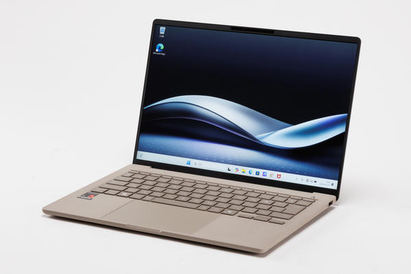 重量899g、最大23時間駆動、触り心地がいいZ世代向けパソコン 重量899g、最大23時間駆動、触り心地がいいZ世代向けパソコン