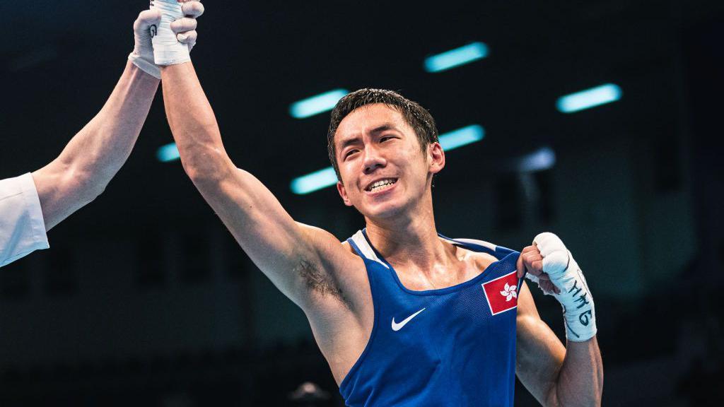 近年有更多香港運動員走向國際，圖為拳擊運動員、綽號「神奇小子」的曹星如，他是2012年亞洲洲際金腰帶得主，職業生涯錄得22連勝。