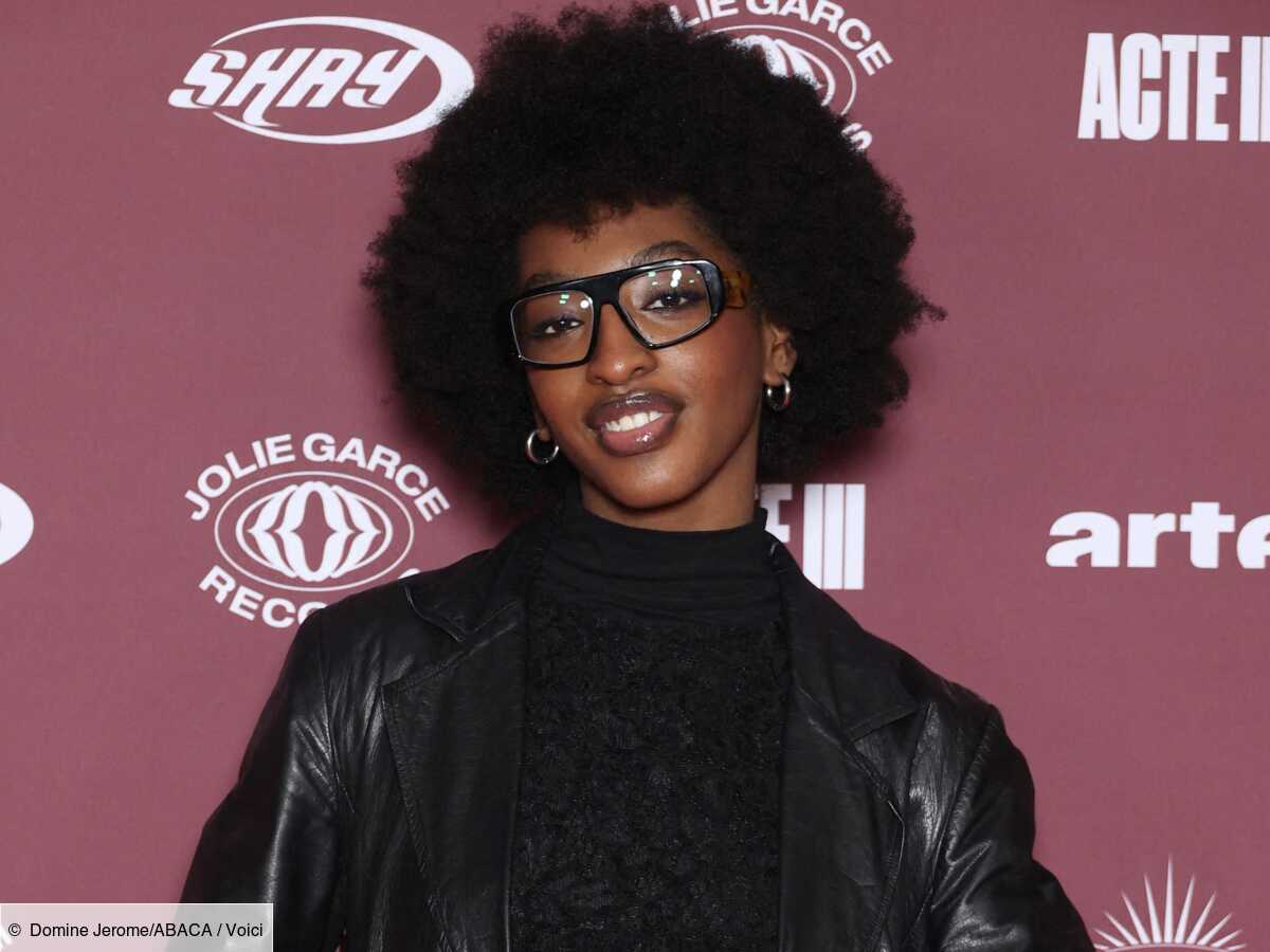 "Cô ấy chắc chắn đã giành được tất cả": Ebony đưa ra thông báo lớn về sự nghiệp tương lai của mình, người hâm mộ của cô ấy vô cùng phấn khích