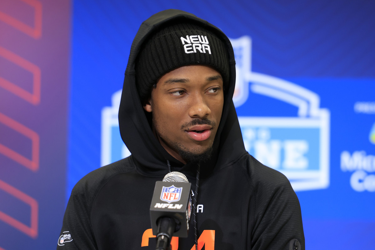 Player's Weight At 2025 NFL Combine Has Fans Seriously Concerned