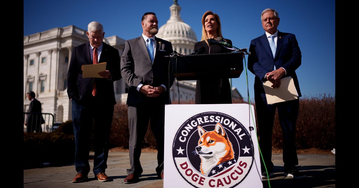 Andrew Harnik / Getty Images