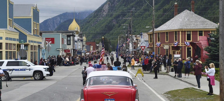 From Alaska to Maine, communities that border Canada worry US tariffs ...