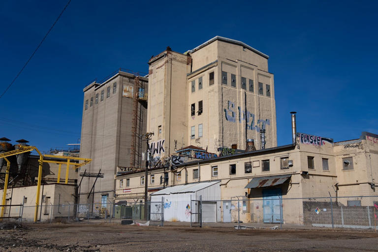 A developer wants to tear down an old Minneapolis flour mill. Some ...