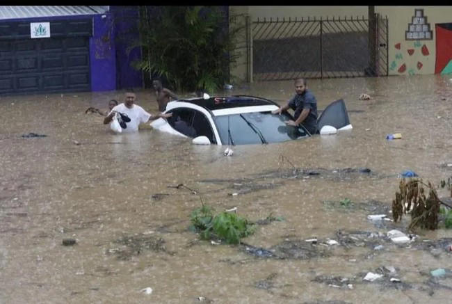 "I Lost Everything": The Faces Of Milwaukee'S Devastating Flood - d07wmh4
