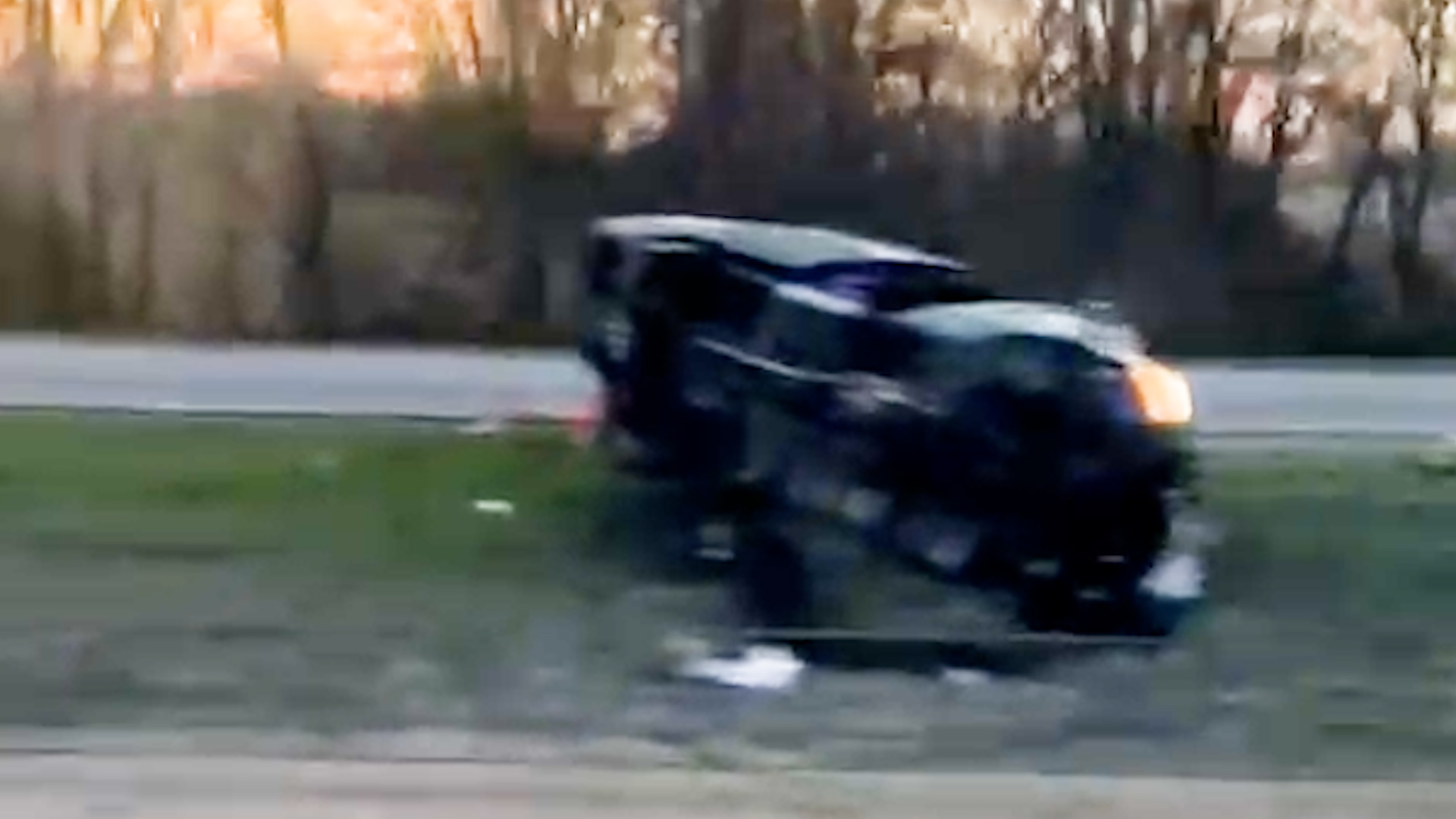 Footage shows the aftermath of car crash that killed Angie Stone