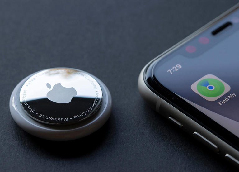 find-my-iphone-tag