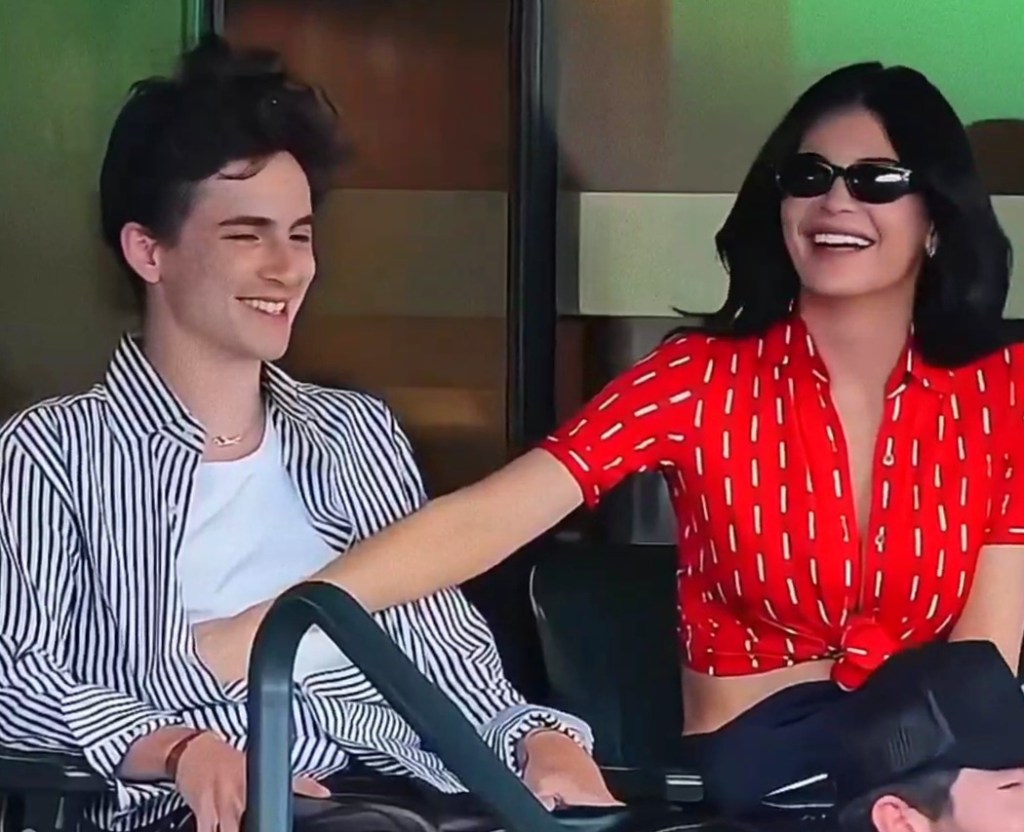 “No problem, I’m good, don’t worry about it,” the Oscar nominee assured Jenner, 27. / SplashNews.com