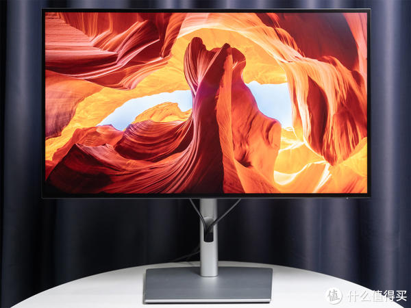 办公设计两相宜 戴尔UltraSharp U2725QE显示器评测