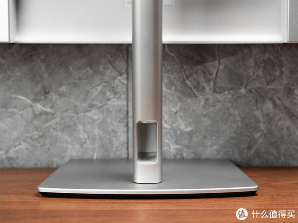 办公设计两相宜 戴尔UltraSharp U2725QE显示器评测