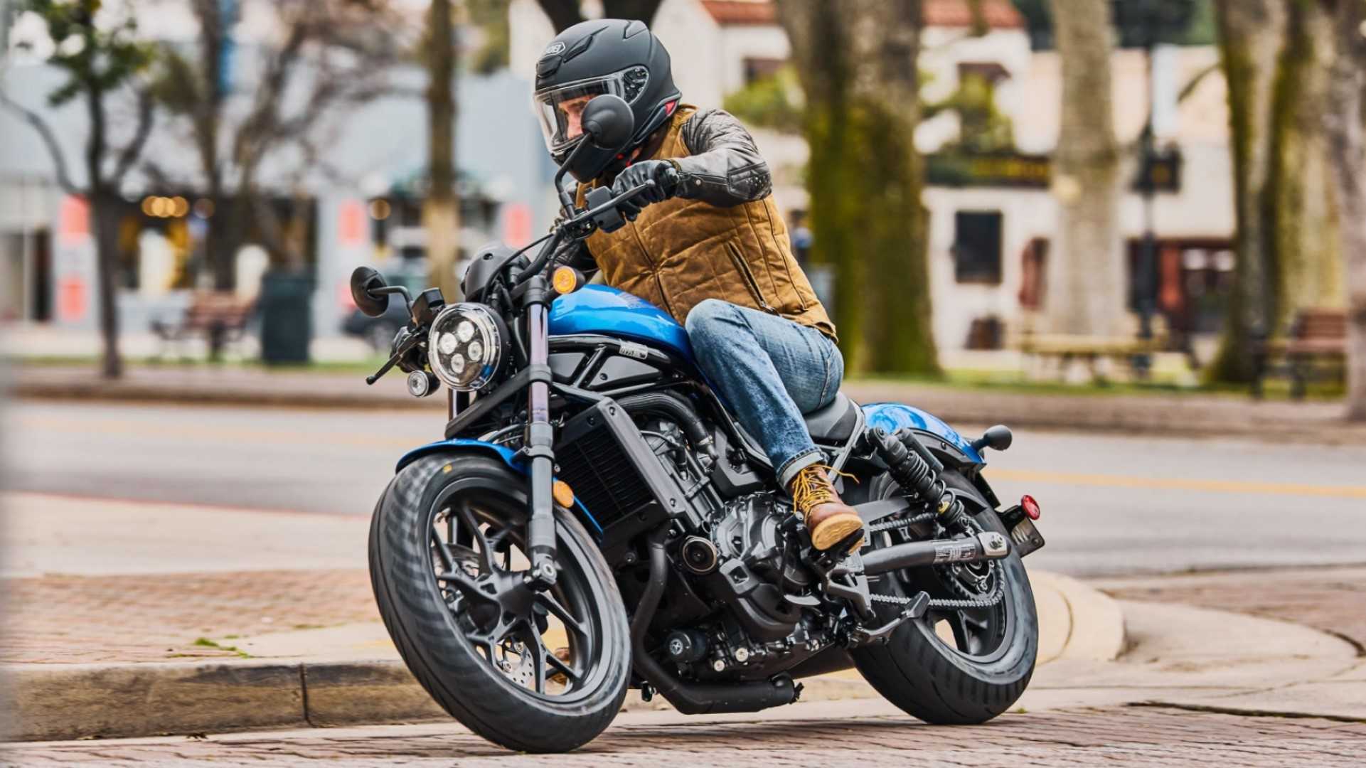 2024 Honda Rebel 1100 cornering on urban road hd wallpaper