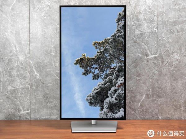 办公设计两相宜 戴尔UltraSharp U2725QE显示器评测
