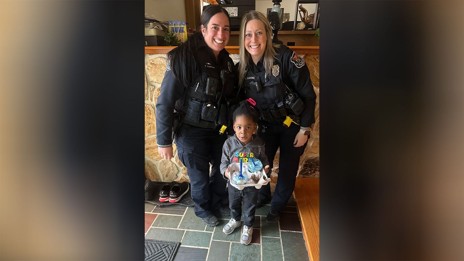 ‘Mommy's being bad' 4yearold calls 911 on mom after she eats his ice