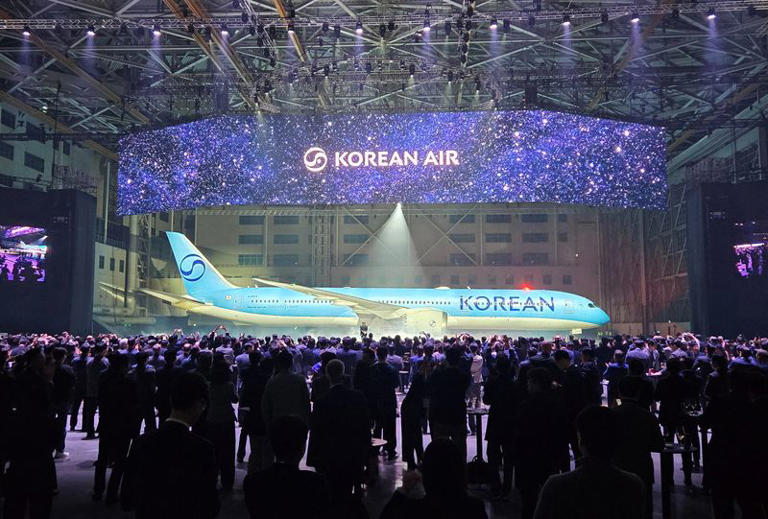 Korean Air launches new branding after $1.3 billion Asiana acquisition