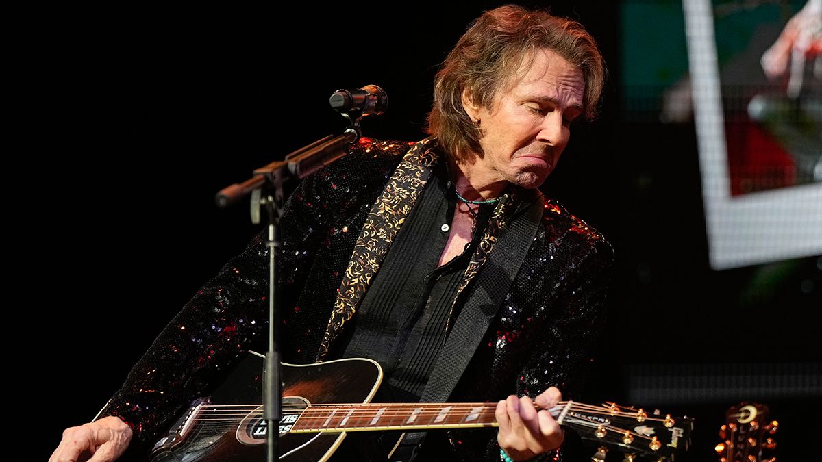 Rick Springfield reveals he has brain damage from fall 25 years ago