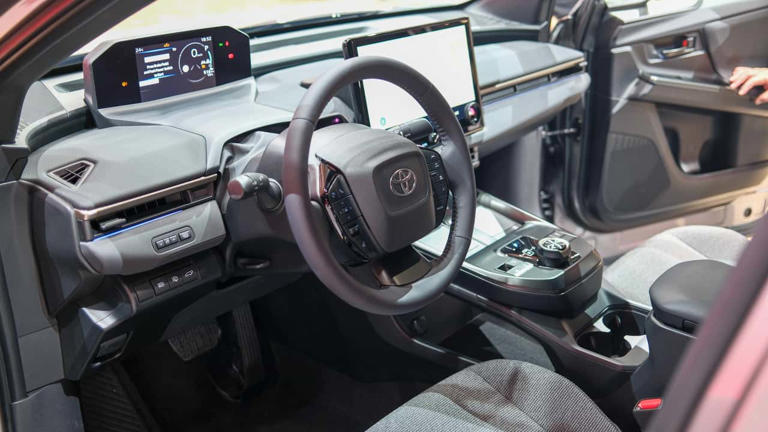 2026 Toyota bZ4X Live Photos