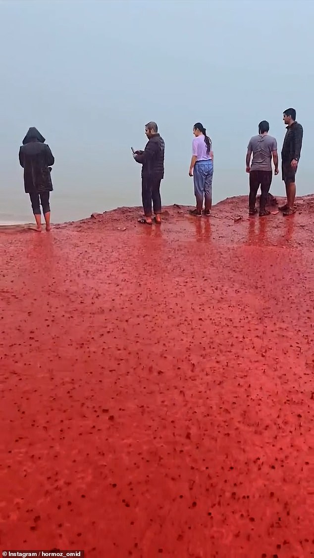 Red Rain Mystery: Unusual Phenomenon Turns Landscapes Crimson 5 AA1AKMiA