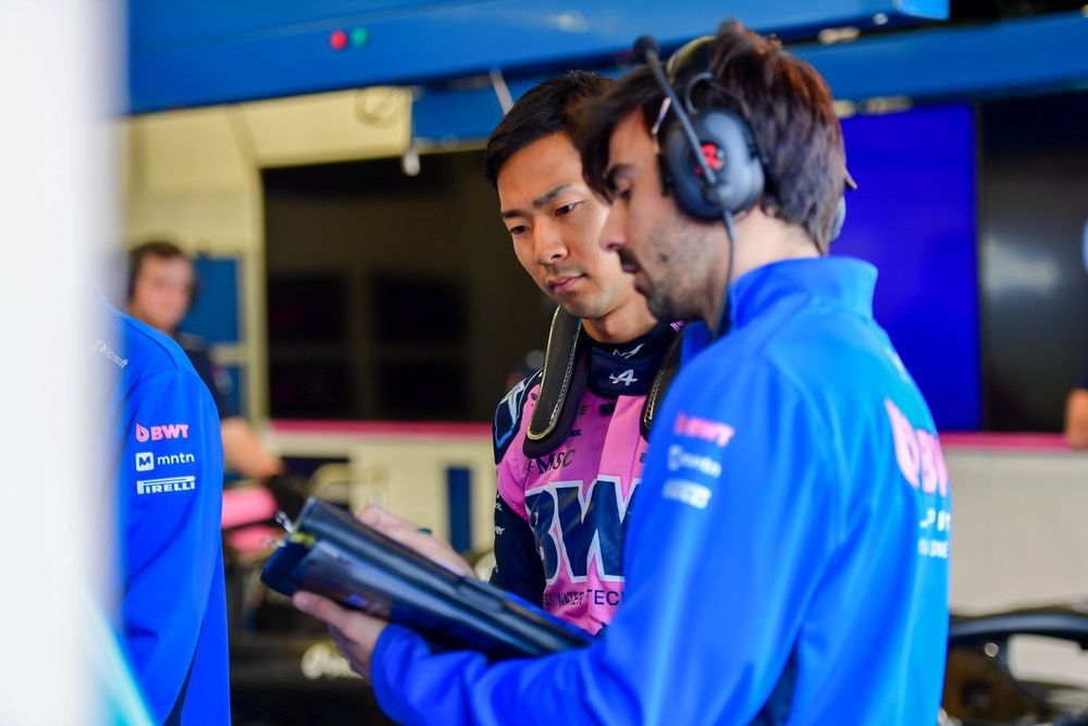 Doohan Out; Hirakawa Steps In: Alpine's Suzuka FP1 Shake-Up