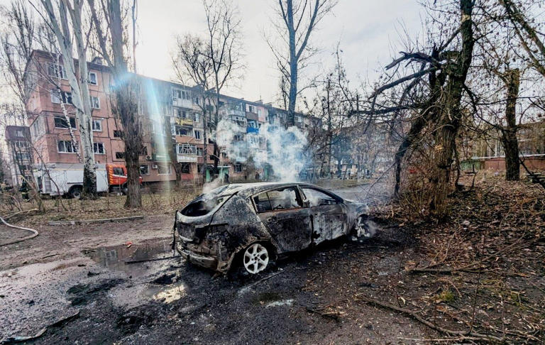 Putin unleashes wrath on Zelensky's hometown after Ukraine accepts 30 ...