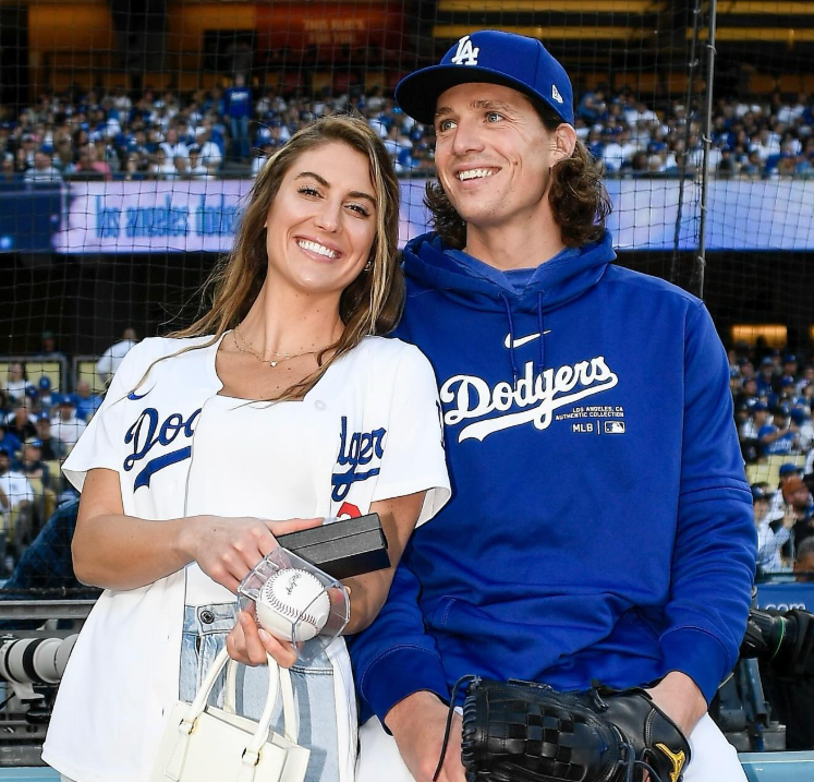 BREAKING: Tyler Glasnow's girlfriend has announced her pregnancy, sending the LA Dodgers into a frenzy of joy and congratulations to the couple, but Tyler Glasnow says he... -T