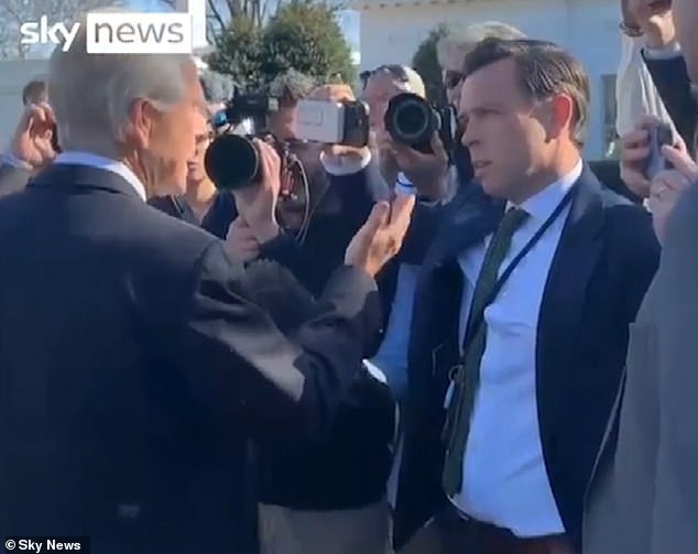 Trump Advisor Tells Reporter to "Cut the Crap" Over Tariffs Question 2 AA1AM9nD