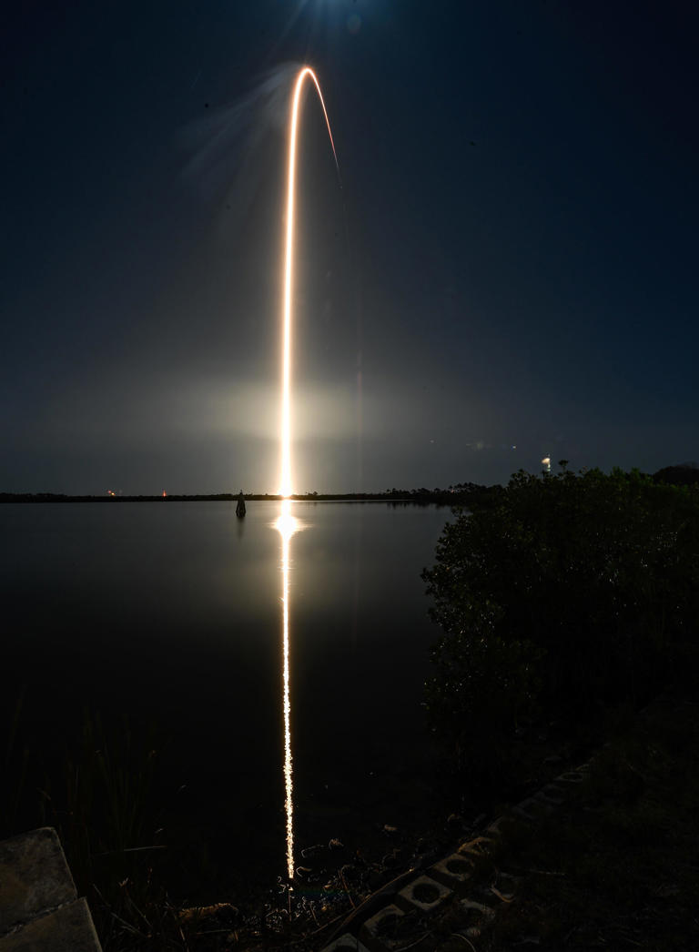 Scrub recap: SpaceX rocket launch from Kennedy Space Center now Friday