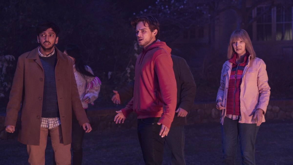 'The Parenting': Comedia y terror con elenco legendario