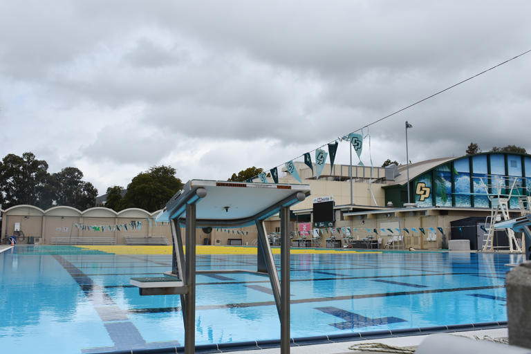 #39 Who turns down $9M? #39 : Calif college kills athletes #39 bid to save teams