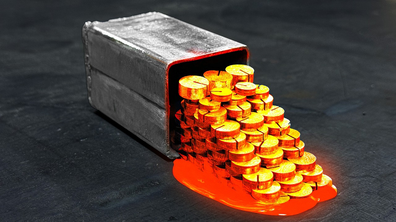 Man uses metal scraps and makes a sharp knife