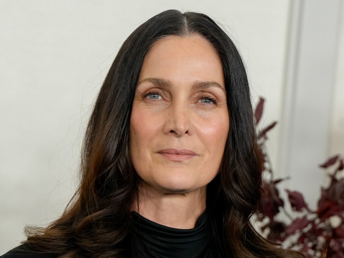 Familienleben statt Hollywood: Matrix-Star Moss über ihre ...
