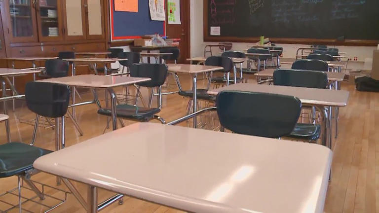 Governor Pritzker pushes for cell phone ban in Illinois schools
