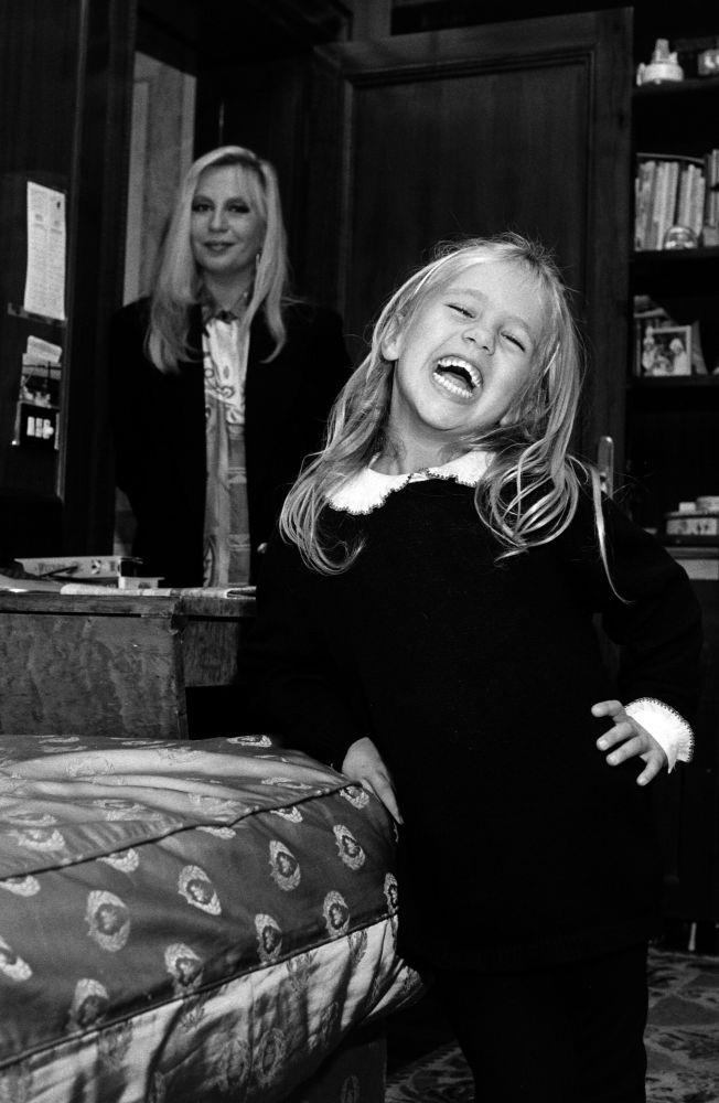 Donatella Versace's Daughter Allegra Versace Beck: Fashion Moments ...