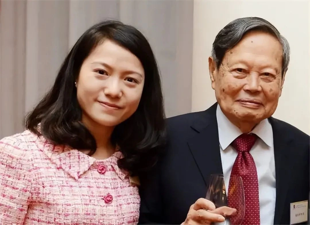 杨澜采访杨振宁：“您去世之后，翁帆怎么办？”杨振宁的回答太通透了！