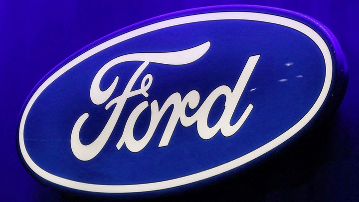 Berita Terkini: Komentar Bos Ford tentang Teknologi BEV Tiongkok; Koleksi Mobil Bupati Bekasi