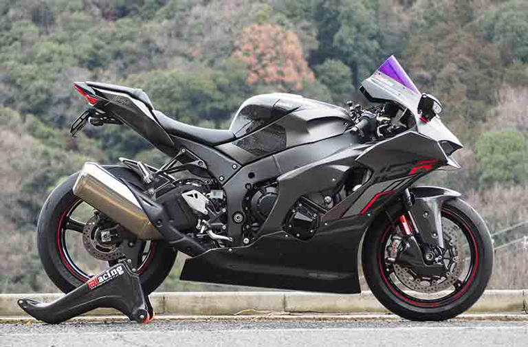ハカルンジャー マジカルレーシングから Ninja ZX-10R（21-）用ストリートボディ
