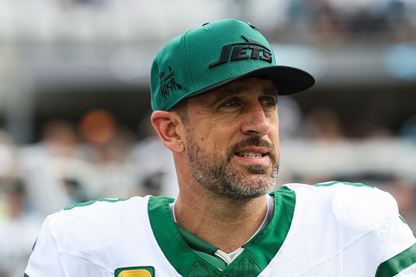 Aaron Rodgers gets ringing endorsement from Jets teammate to join him