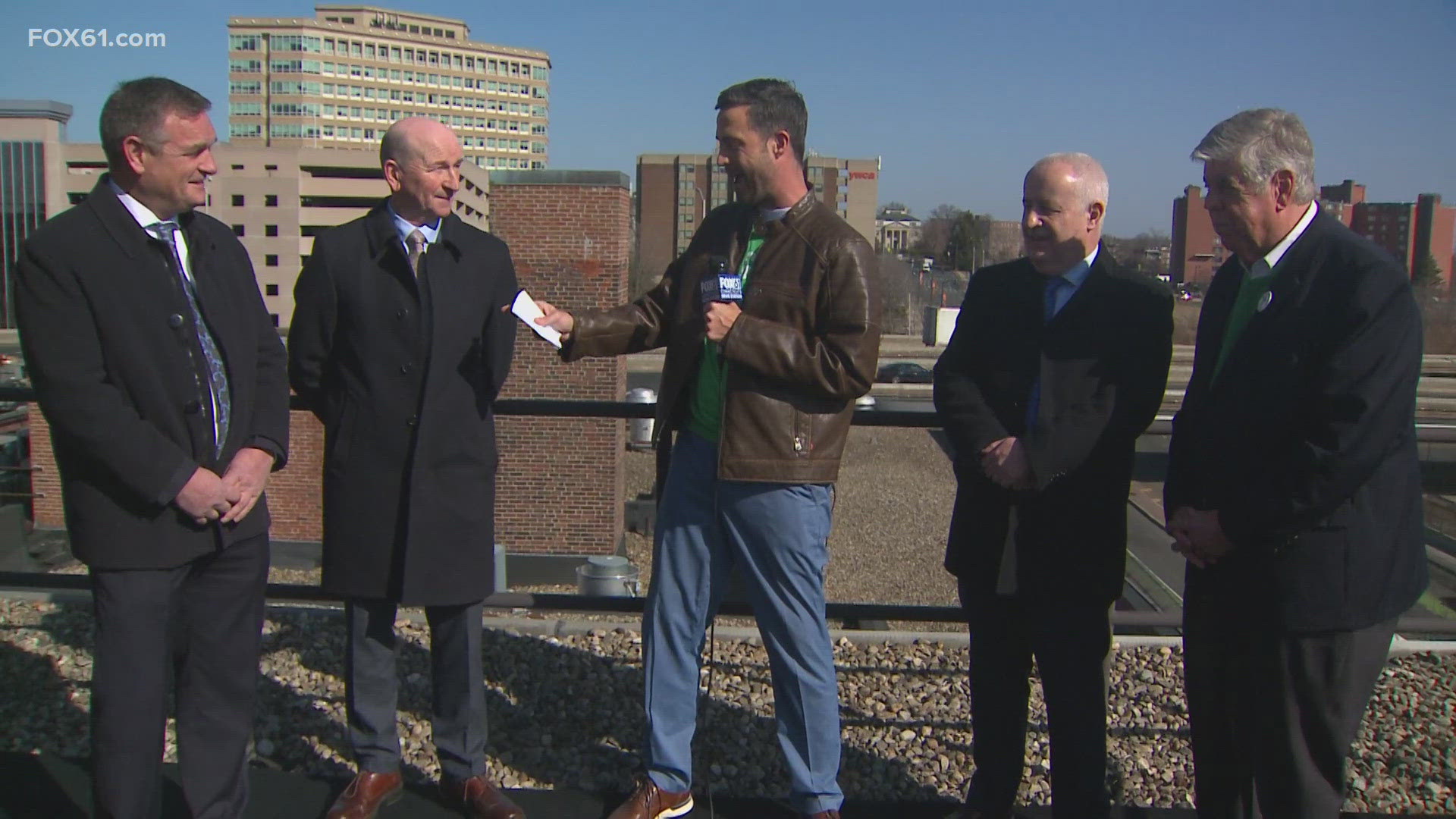 how to dress on st patricks day chicago