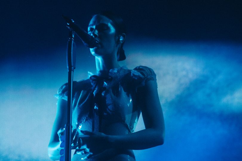 Gracie Abrams Leeds First Direct Arena review: Taylor Swift fave wows