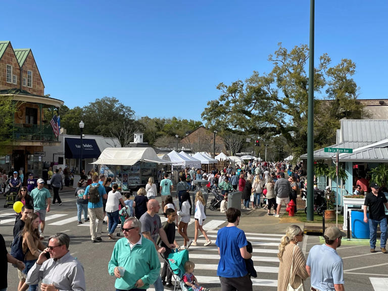 Fairhope Arts & Crafts Festival opens, with wary eye on the weather