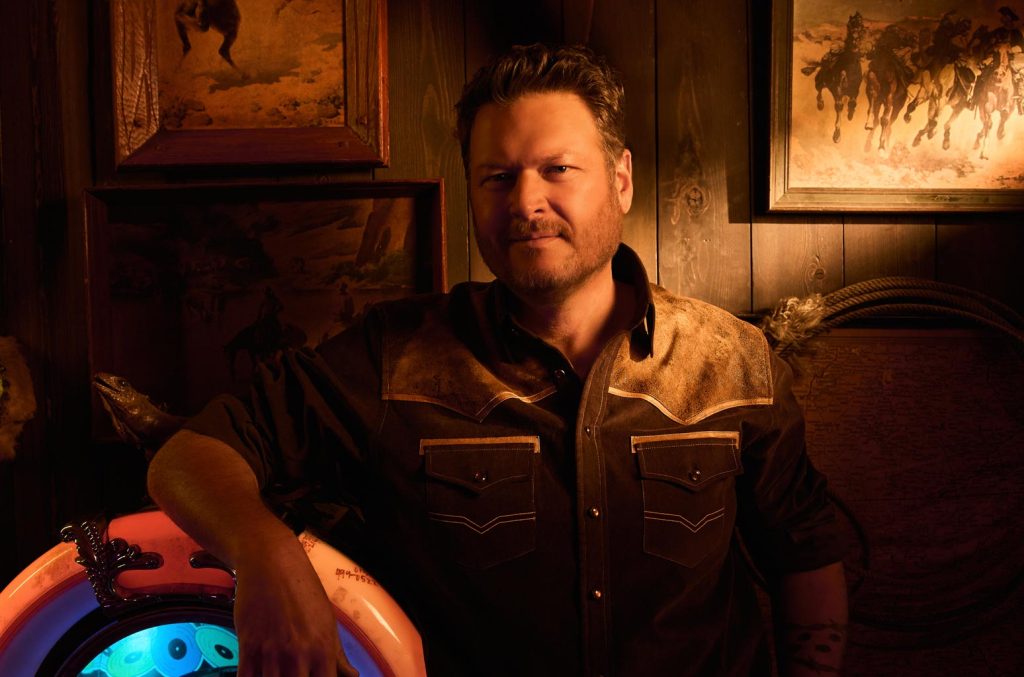 5 canciones country nuevas que no te puedes perder: Blake Shelton, Jake Worthington, Emily Ann Roberts y más.