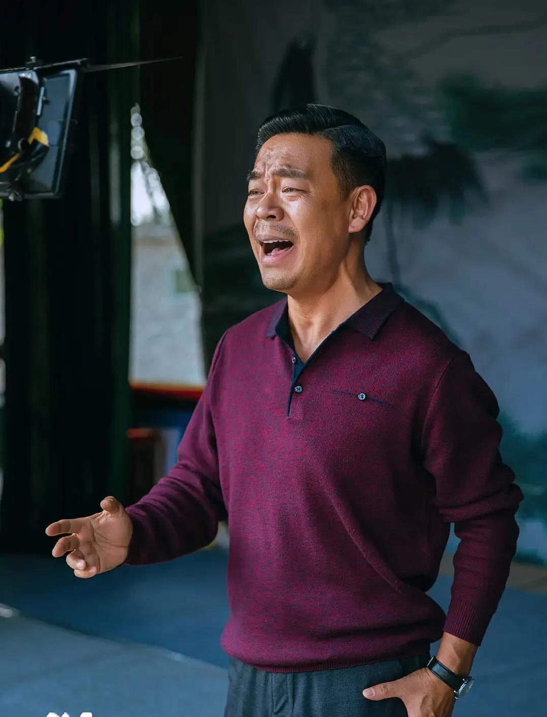 �����ˣ�����ı���ĵ��Ӿ磬�ż����غ���ٺ�����Ů������������