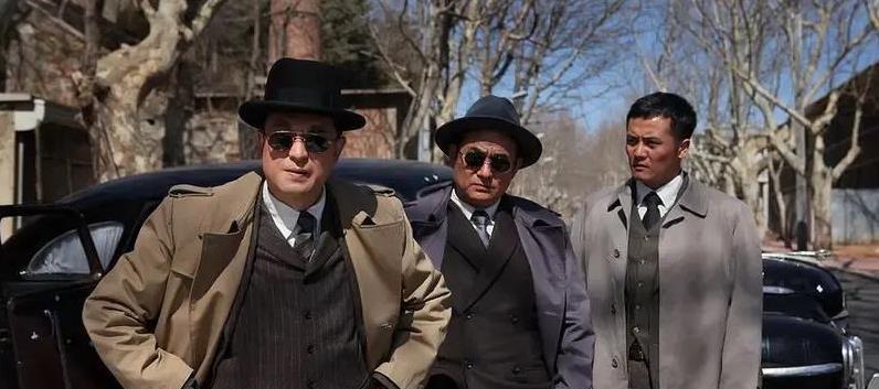 �����ˣ�����ı���ĵ��Ӿ磬�ż����غ���ٺ�����Ů������������