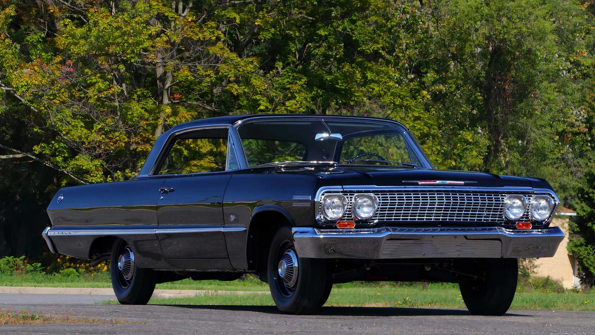 3/4 front view of 1963 Chevrolet Impala Z11 black