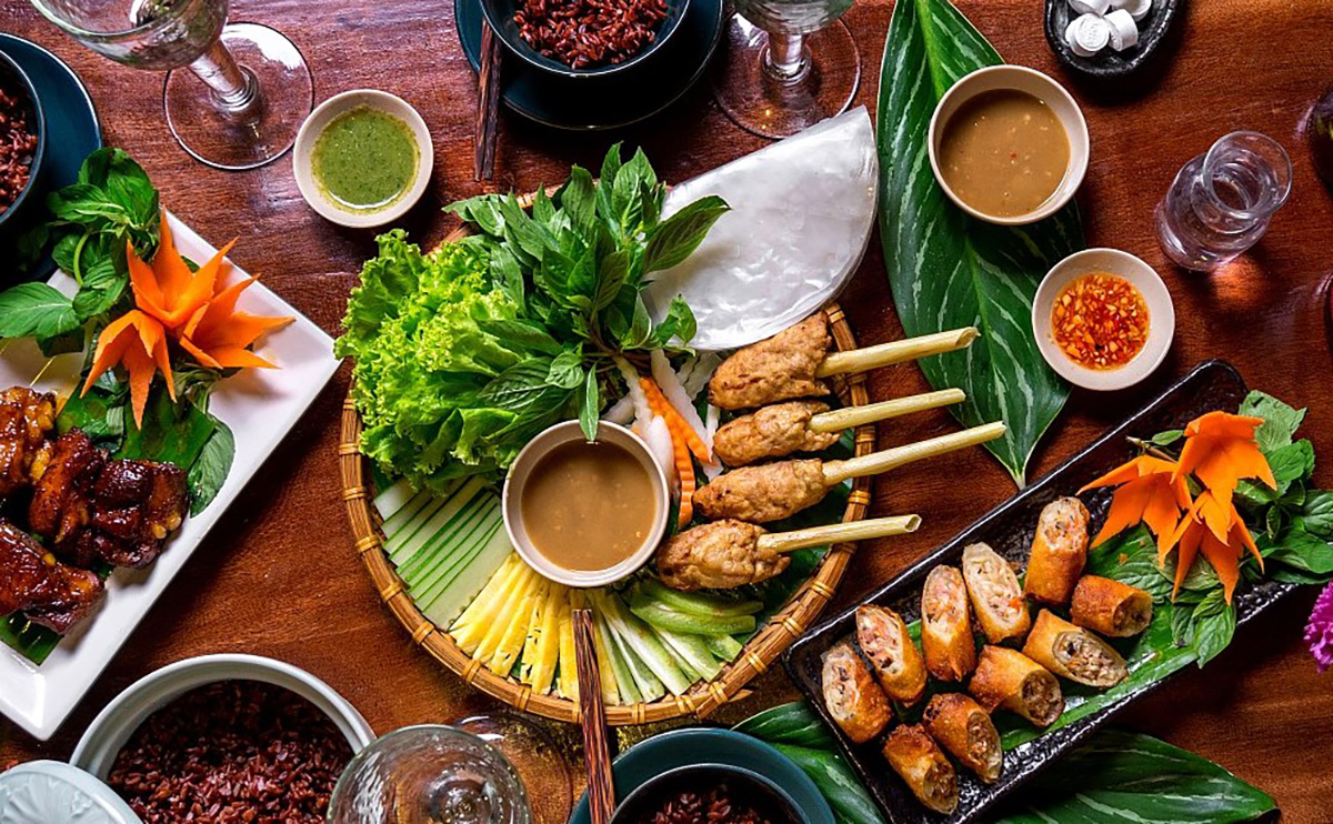 AA1AYAG8 Michelin Sommelier Reveals Wine Pairing Secrets for Vietnamese Cuisine