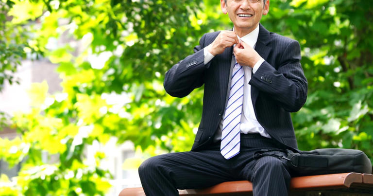 給料激減でも元気に仕事…”68歳、年収200万円”の「働き方の