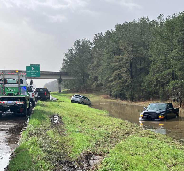 Natchitoches severe thunderstorm leads to flash flooding, building damage