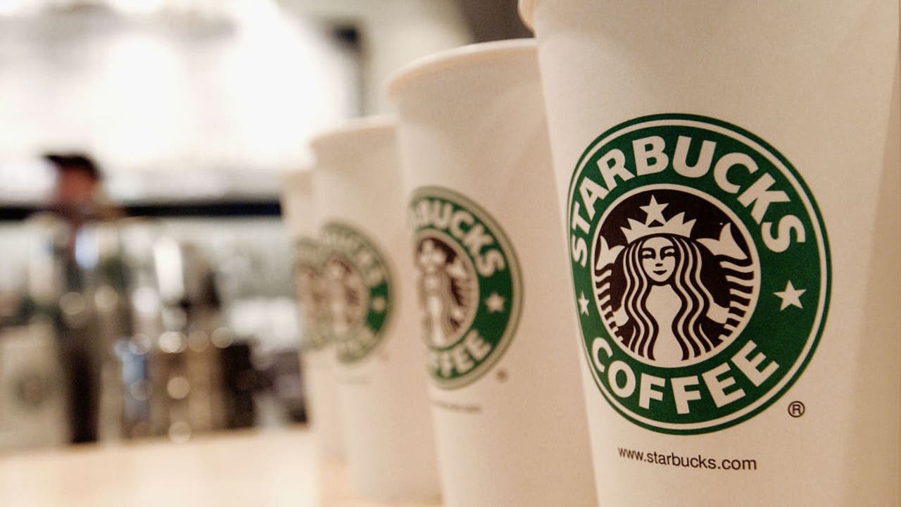 Starbucks ordered to pay 50 million after hot tea spilled onto man's(01)