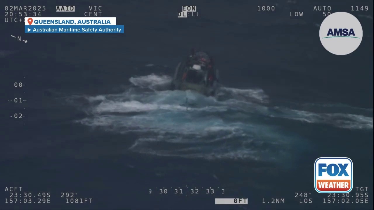 Solo ocean rower rescued off Australia’s east coast after stranded by