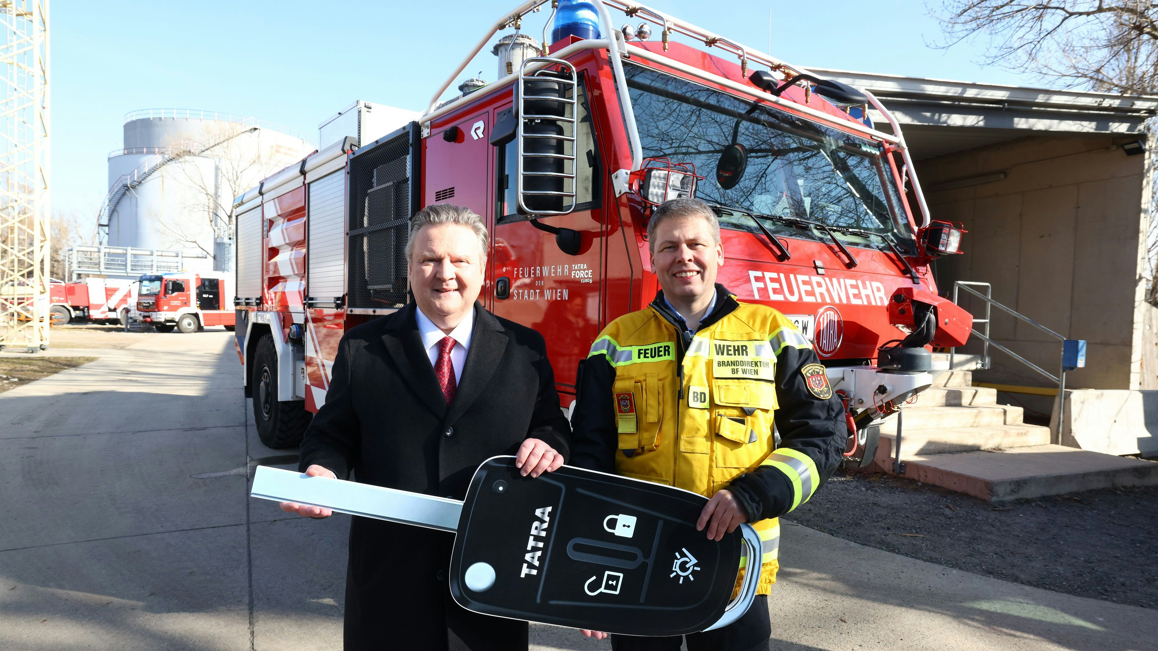 Neue Hightech-Fahrzeuge trotzen Hochwasser und Flammen