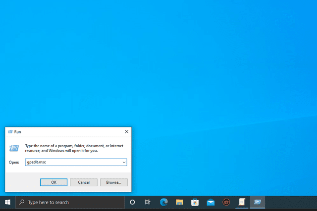 gpedit.msc command typed into the Run box in Windows 10